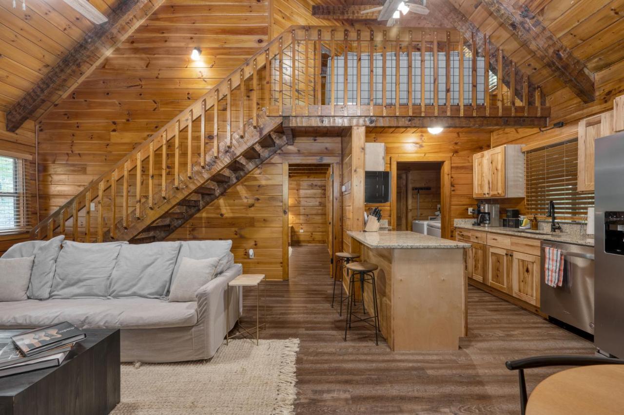 The Dudley Cabins By Avantstay Sevierville Eksteriør billede